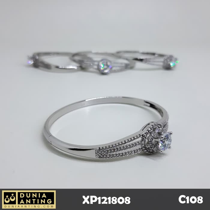 C108 Gelang Silver Platinum Bracelet Motif Triple Mata Besar Swarovski